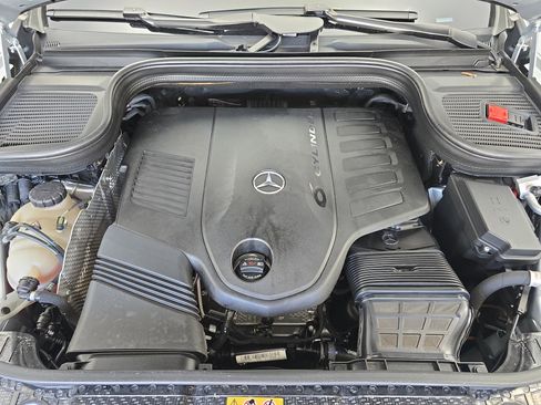 Certified 2022 Mercedes-Benz GLS 450 4MATIC image 32