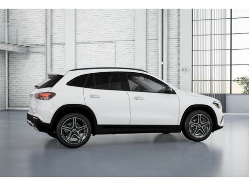 New 2026 Mercedes-Benz GLA 250 4MATIC image 18