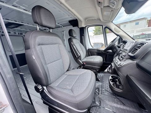 Used 2025 RAM ProMaster 2500 w/ Quick Order Package 22G SLT FWD image 20
