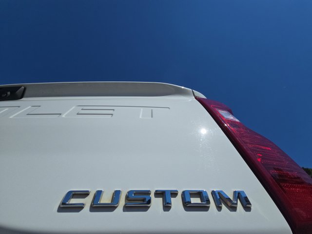 Used 2022 Chevrolet Silverado 2500 Custom w/ Custom Value Package AWD/4WD image 11
