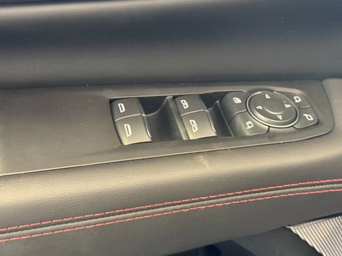 New 2026 GMC Yukon AT4 Ultimate AWD/4WD image 11