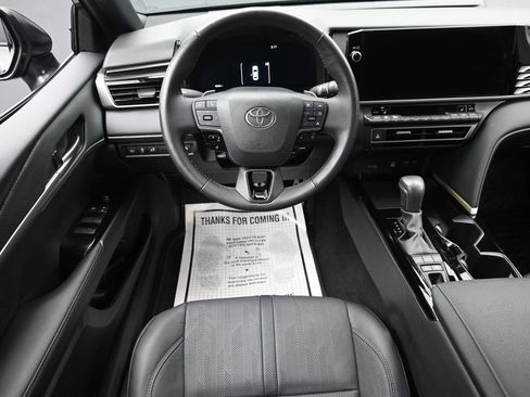 Used 2025 Toyota Camry XSE FWD image 14