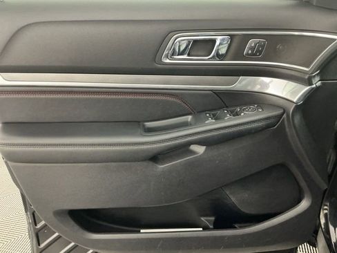 Used 2019 Ford Explorer Sport w/ Equipment Group 401A AWD/4WD image 7