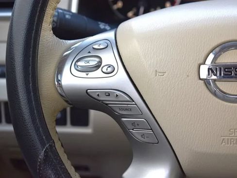 Used 2015 Nissan Murano Platinum w/ Platinum Technology Package AWD/4WD image 16