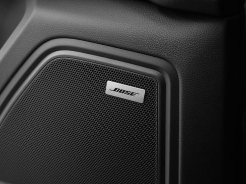 Used 2025 Porsche Macan image 36