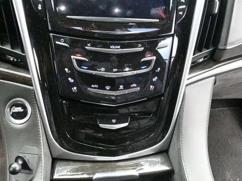 Used 2020 Cadillac Escalade ESV Platinum w/ Escalade Sport Edition AWD/4WD image 14