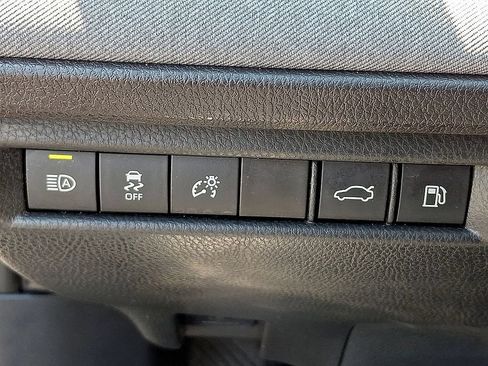 Used 2025 Toyota Camry LE w/ Convenience Package FWD image 24