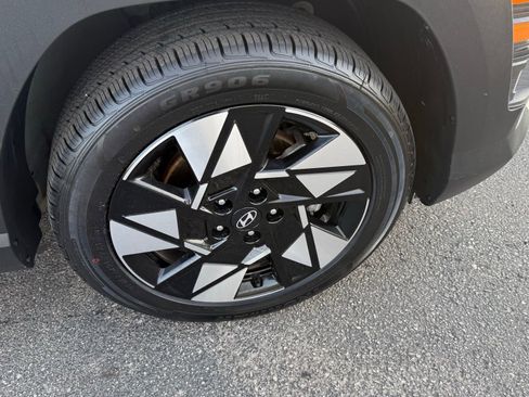 Used 2024 Hyundai Kona SEL image 18