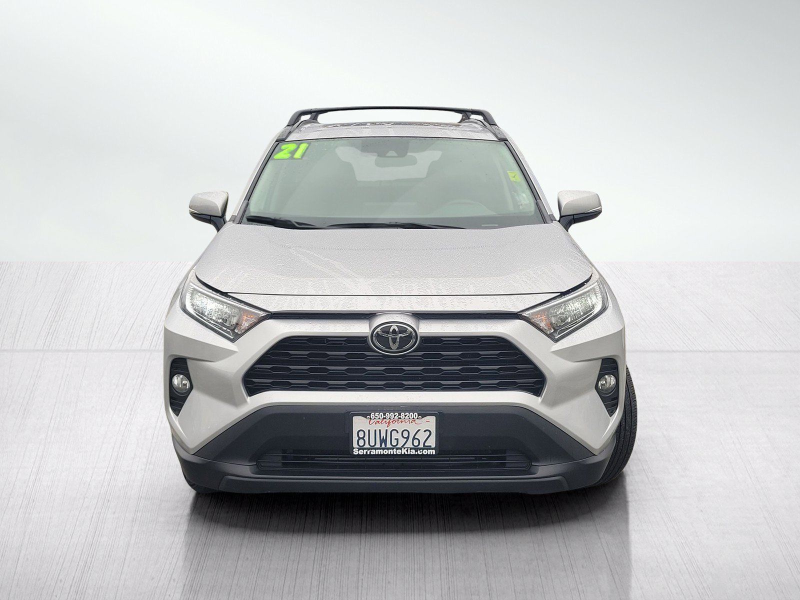 Used 2021 Toyota RAV4 XLE w/ Convenience Package AWD/4WD image 2