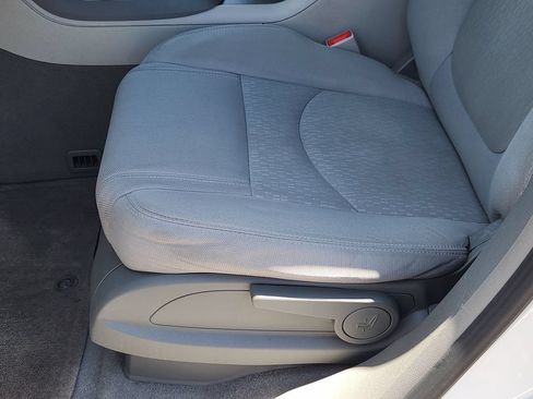 Used 2016 GMC Acadia SLE FWD image 22