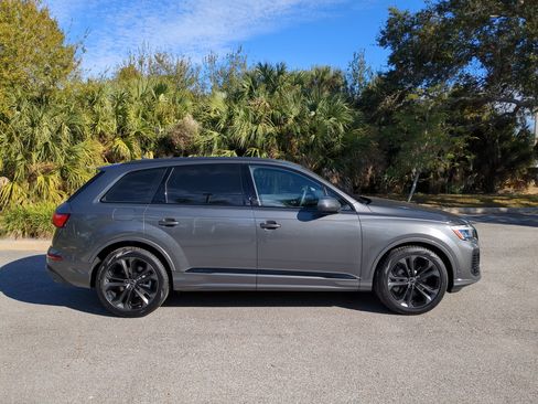 New 2026 Audi Q7 3.0T Premium Plus image 3