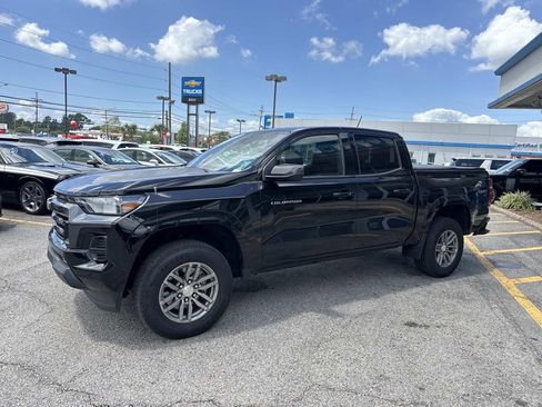 Certified 2025 Chevrolet Colorado LT AWD/4WD image 4