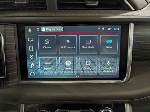 Used 2023 GMC Yukon Denali w/ Advanced Technology Package image 26