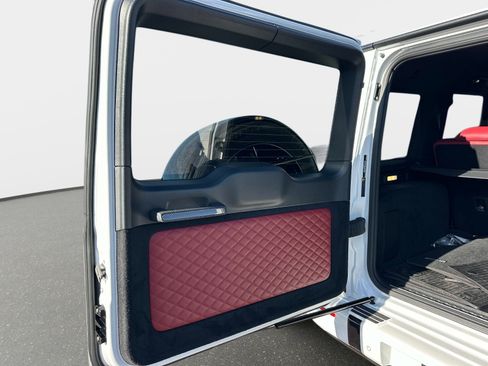 Certified 2025 Mercedes-Benz G 63 AMG 4MATIC image 10