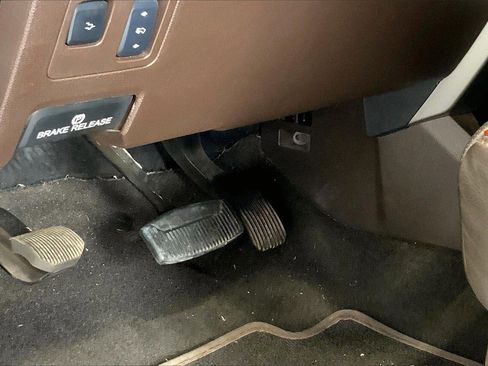 Used 2017 Ford F250 King Ranch w/ King Ranch Ultimate Package image 22