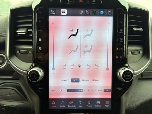 Used 2025 RAM 2500 Laramie w/ Night Edition AWD/4WD image 33