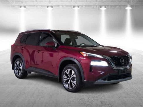 Used 2021 Nissan Rogue SV FWD image 2