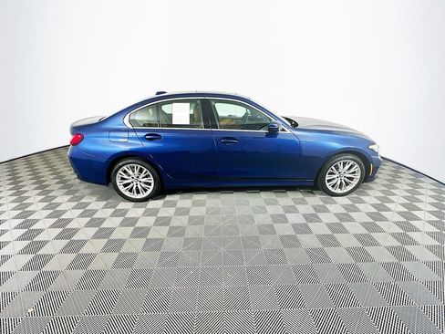 Used 2024 BMW 330i xDrive Sedan w/ Premium Package AWD/4WD image 10