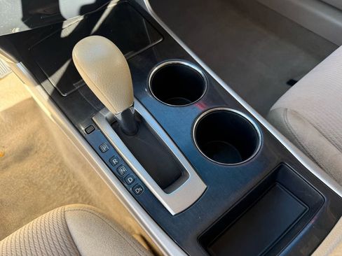 Used 2013 Nissan Altima 3.5 SV image 35