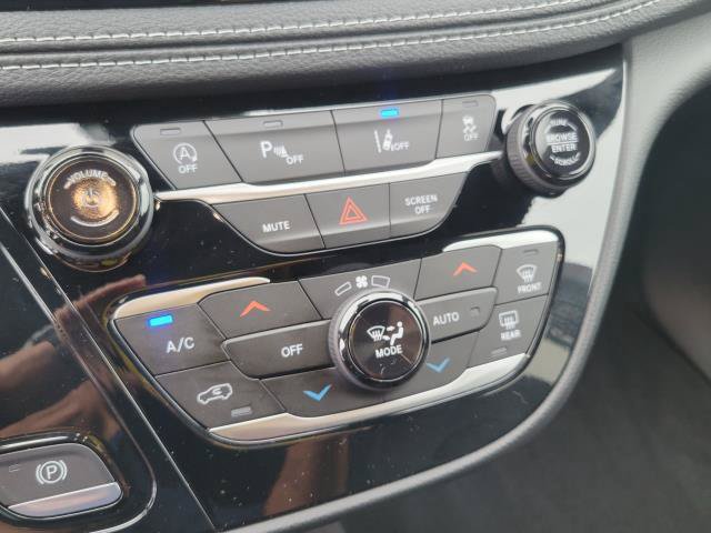 New 2027 Chrysler Pacifica Select FWD image 16