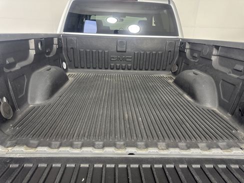 Used 2017 GMC Sierra 1500 SLE w/ SLE Value Package image 21