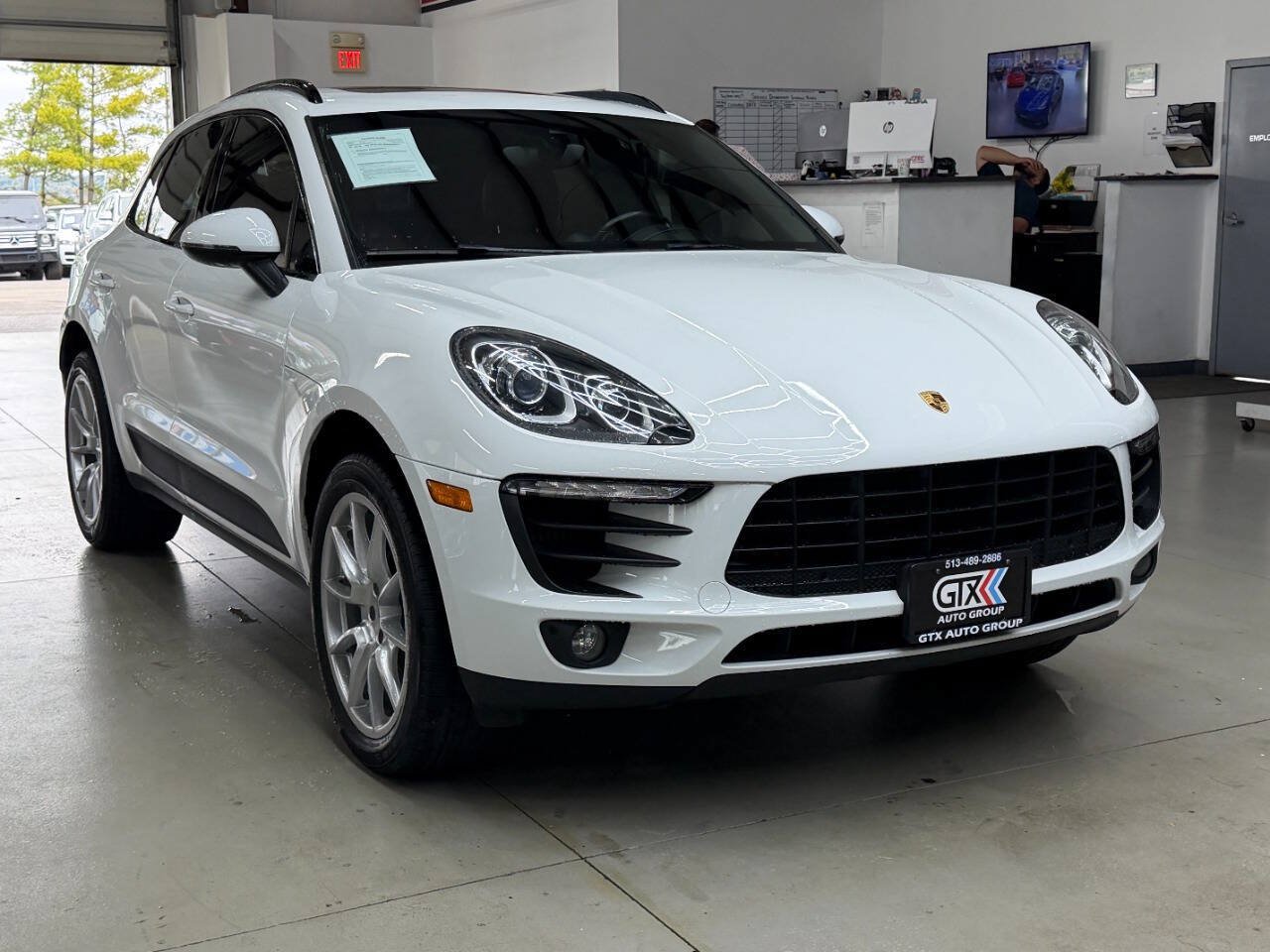 Used 2017 Porsche Macan S AWD/4WD image 1