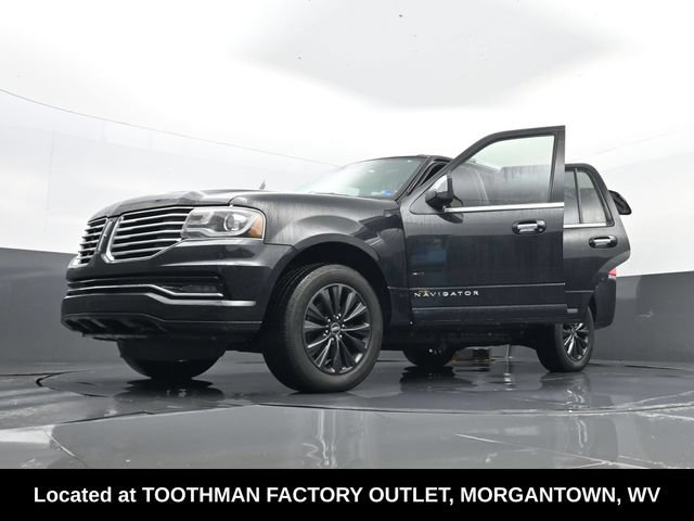 Used 2015 Lincoln Navigator 2WD image 39