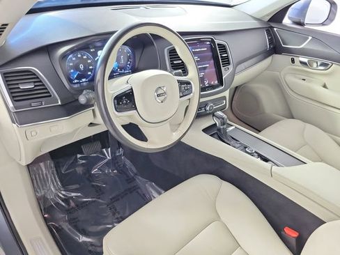 Used 2020 Volvo XC90 T5 Momentum image 19