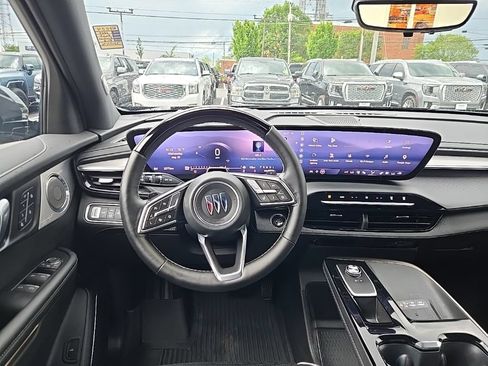 Used 2025 Buick Enclave Avenir w/ Super Cruise Package AWD/4WD image 15