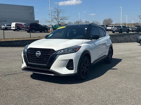 Certified 2024 Nissan Kicks SR image 9