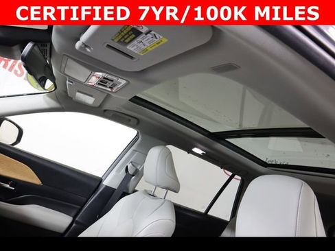 Used 2024 Toyota Grand Highlander Limited image 25