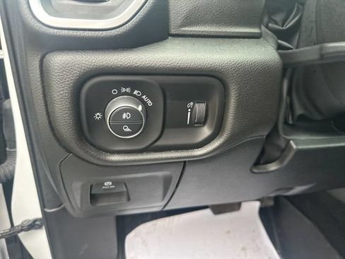 Used 2025 RAM 1500 Big Horn AWD/4WD image 19