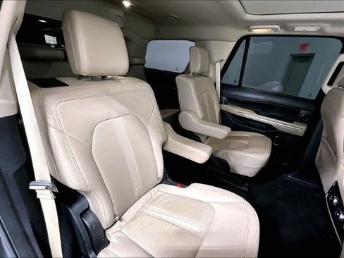 Used 2022 Ford Expedition Limited AWD/4WD image 30
