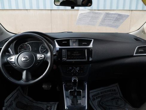 Used 2019 Nissan Sentra SR FWD image 27