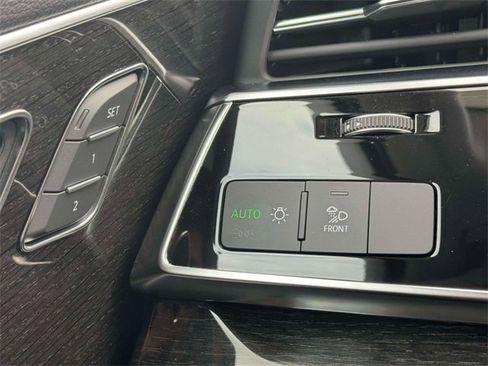 Used 2023 Audi Q7 3.0T Premium Plus image 21