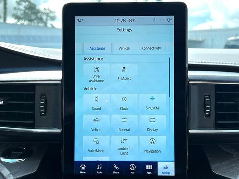 Used 2022 Ford Explorer Platinum w/ Equipment Group 601A AWD/4WD image 45