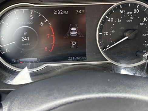 Used 2025 Nissan Versa SV FWD image 38