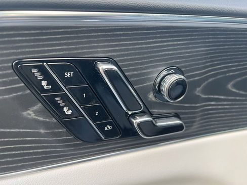 New 2024 Cadillac Lyriq Luxury image 19