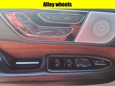 Used 2020 Lincoln Navigator L Reserve w/ Luxury Package image 20