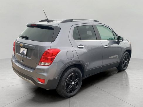 Used 2020 Chevrolet Trax LT w/ LT Convenience Package FWD image 7