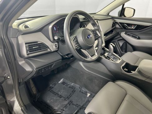 Used 2023 Subaru Outback Limited AWD/4WD image 9