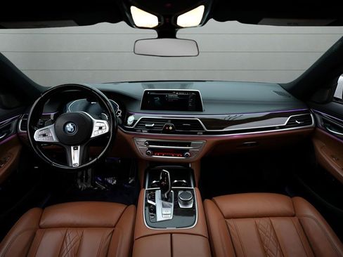 Used 2022 BMW 745e xDrive w/ M Sport Package AWD/4WD image 37