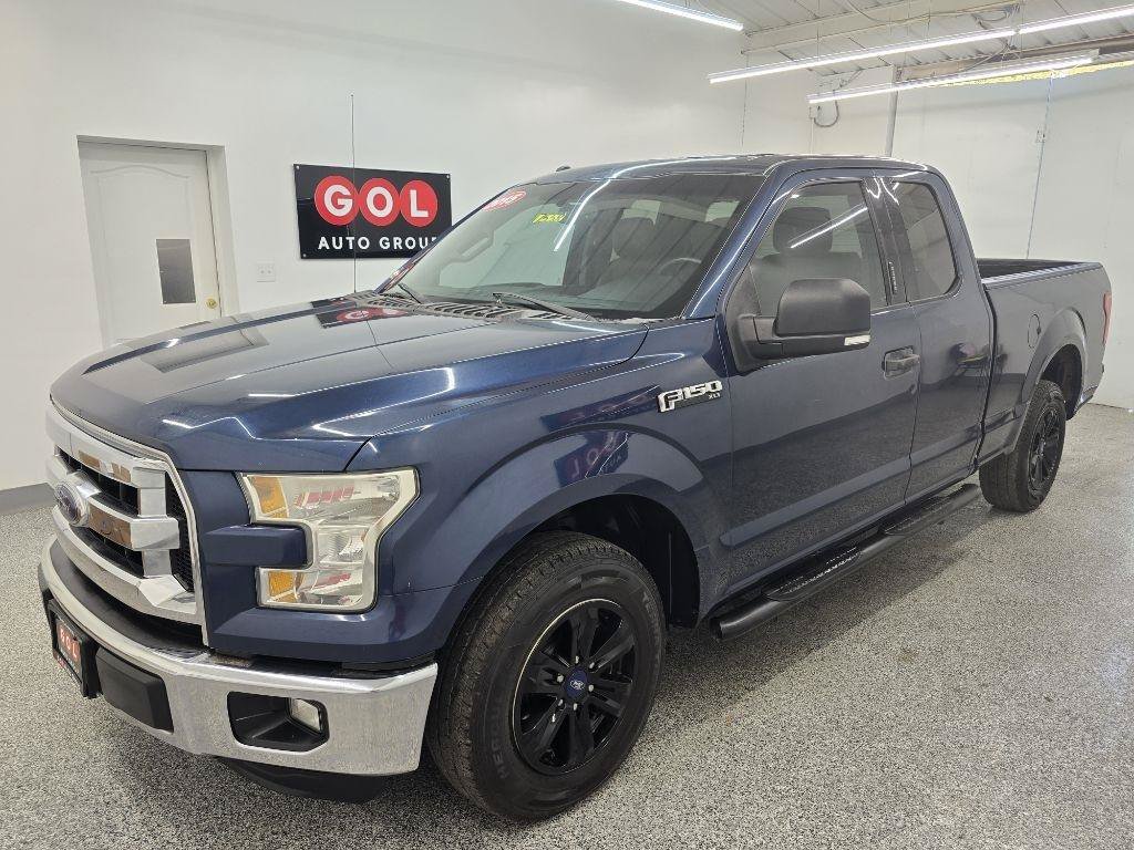 Used 2015 Ford F150 XLT w/ Equipment Group 301A Mid RWD image 3