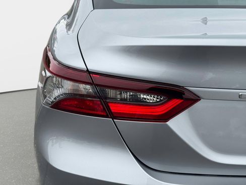 Used 2024 Toyota Camry LE FWD image 10