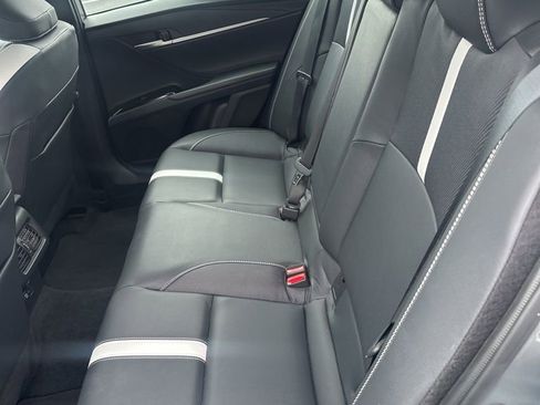 Used 2025 Toyota Camry SE FWD image 5