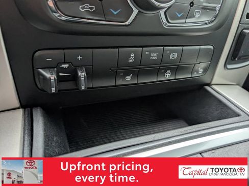 Used 2018 RAM 2500 Big Horn w/ Harvest Edition image 23