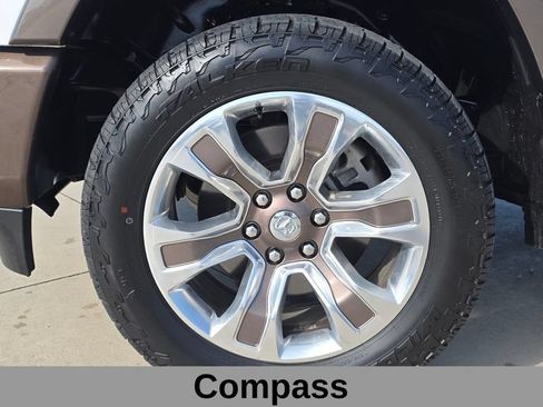 Used 2022 RAM 1500 Limited AWD/4WD image 11
