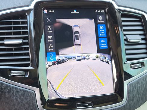 Certified 2024 Volvo XC90 T8 Plus w/ Protection Package AWD/4WD image 16