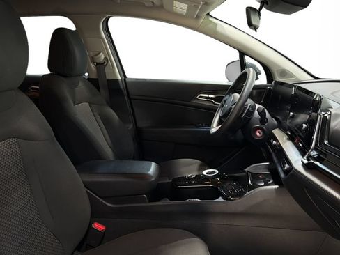 Used 2023 Kia Sportage LX AWD/4WD image 11
