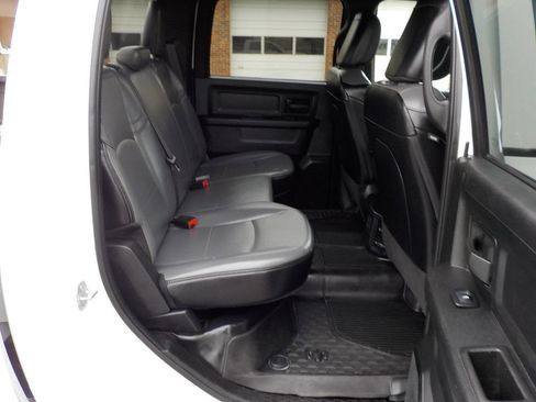 Used 2022 RAM 2500 Tradesman w/ Chrome Appearance Group image 24